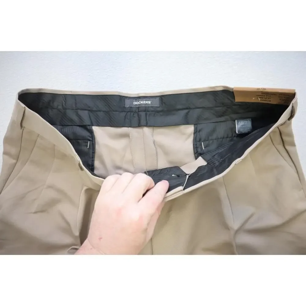 Dockers Performance Dress Pants Flat‎ Pleated Beige Polyester Mens 40 x 32 NWT
